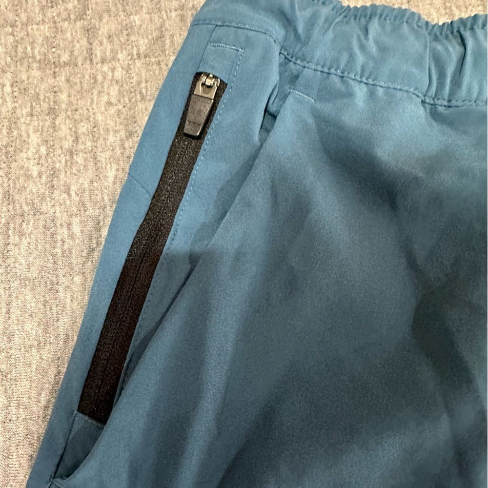 REI Boys Quick Dry Shorts in Teal Size Medium 10-12 Hiking Outdoors Camp Swim - Picture 3 of 8